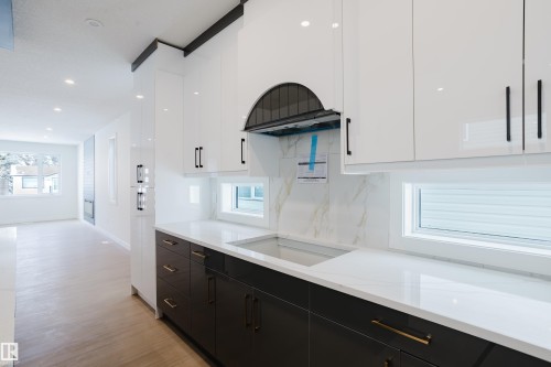 9707 157 St Nw, Edmonton, AB - Indoor Photo Showing Kitchen With Upgraded Kitchen