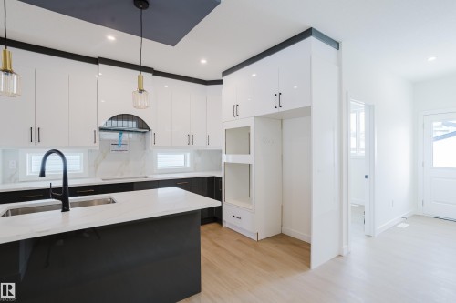 9707 157 St Nw, Edmonton, AB - Indoor Photo Showing Kitchen With Upgraded Kitchen