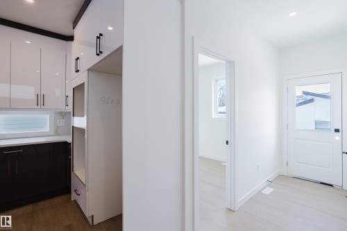 9707 157 St Nw, Edmonton, AB - Indoor Photo Showing Other Room