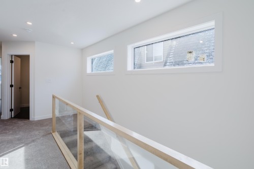 9707 157 St Nw, Edmonton, AB - Indoor Photo Showing Other Room