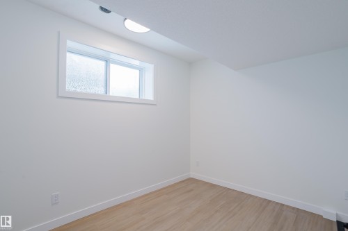 9707 157 St Nw, Edmonton, AB - Indoor Photo Showing Other Room