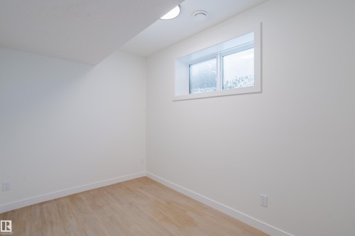 9707 157 St Nw, Edmonton, AB - Indoor Photo Showing Other Room