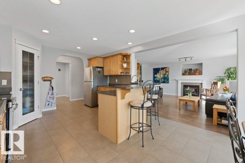 7 Erin Close, St. Albert, AB - Indoor Photo Showing Kitchen