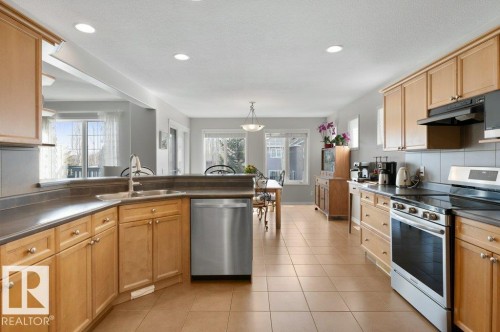 7 Erin Close, St. Albert, AB - Indoor Photo Showing Kitchen With Double Sink