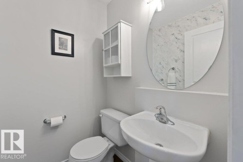 7 Erin Close, St. Albert, AB - Indoor Photo Showing Bathroom