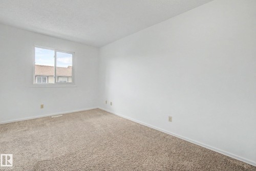 2932 36 Street, Edmonton, AB - Indoor Photo Showing Other Room