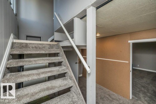 5304 92 Avenue, Edmonton, AB - Indoor Photo Showing Other Room