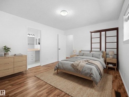 2516 42 Street, Edmonton, AB - Indoor Photo Showing Bedroom