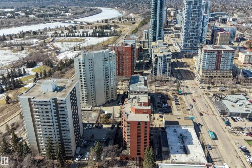 4C 10050 118 Street, Edmonton, AB - Outdoor With View