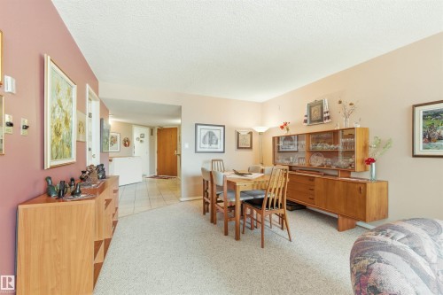 4C 10050 118 Street, Edmonton, AB - Indoor