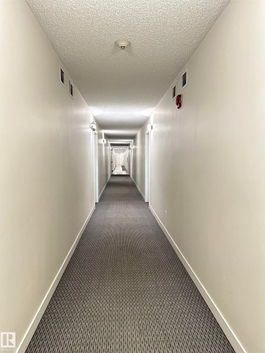 311 667 Watt Boulevard, Edmonton, AB - Indoor Photo Showing Other Room