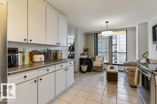 1403 9808 103 Street, Edmonton, AB - Indoor Photo Showing Kitchen