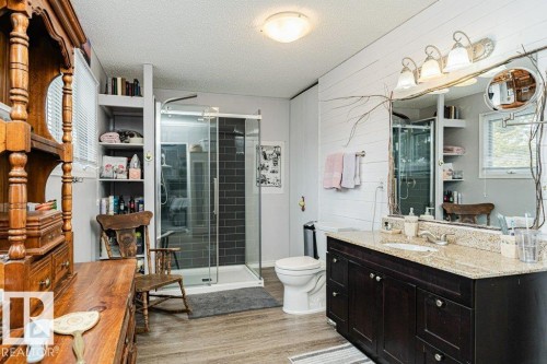 8 Duke Drive, Lamont, AB - Indoor Photo Showing Bathroom