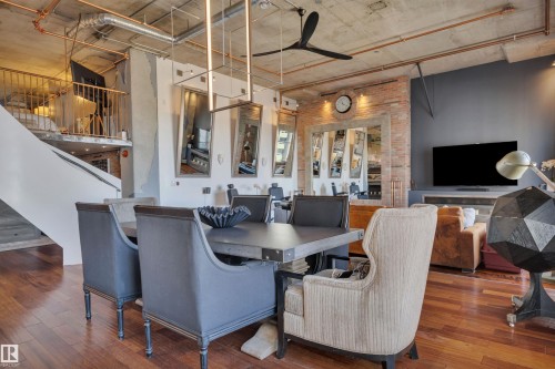 1004 10179 105 Street, Edmonton, AB - Indoor