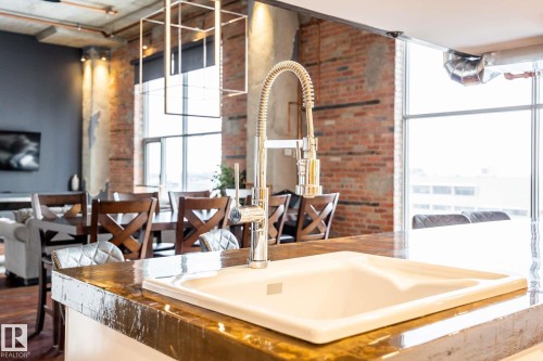 1004 10179 105 Street, Edmonton, AB - Indoor