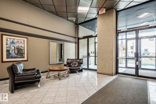 1004 10179 105 Street, Edmonton, AB -  With Exterior