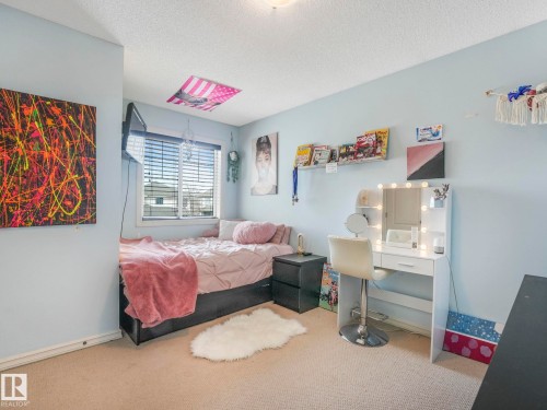 2354 Taylor Close, Edmonton, AB - Indoor Photo Showing Bedroom