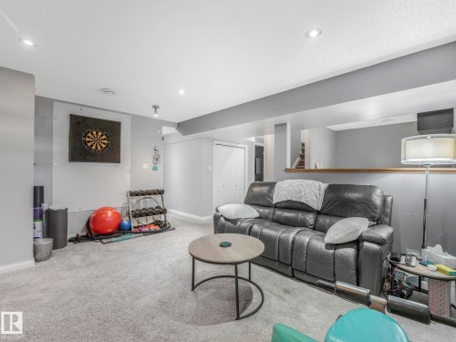 2354 Taylor Close, Edmonton, AB - Indoor