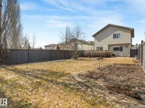 2354 Taylor Close, Edmonton, AB - Outdoor