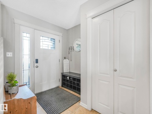 2354 Taylor Close, Edmonton, AB - Indoor Photo Showing Other Room