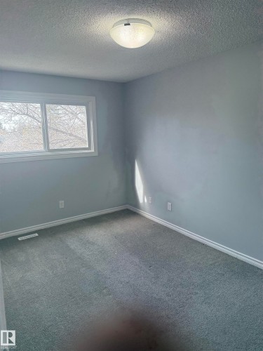 322 Willow Court, Edmonton, AB - Indoor Photo Showing Other Room