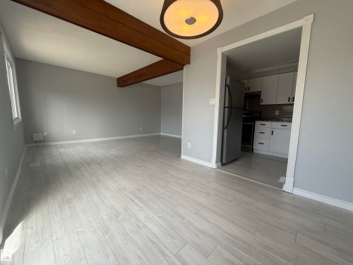 322 Willow Court, Edmonton, AB - Indoor