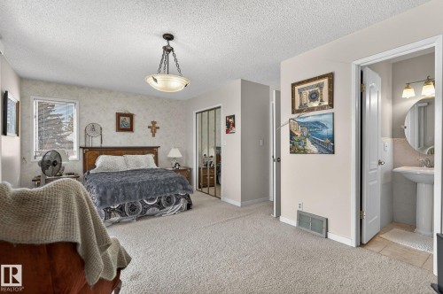 5604 174 Street, Edmonton, AB - Indoor Photo Showing Bedroom