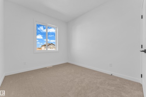 4 Grayson Green, Stony Plain, AB - Indoor Photo Showing Other Room