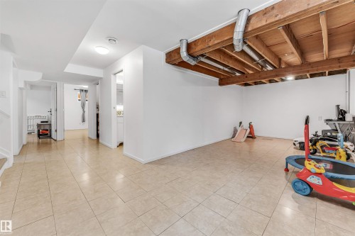 18403 55 Avenue, Edmonton, AB - Indoor