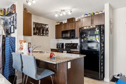 2302 4 Augustine Crescent, Sherwood Park, AB - Indoor Photo Showing Kitchen With Double Sink
