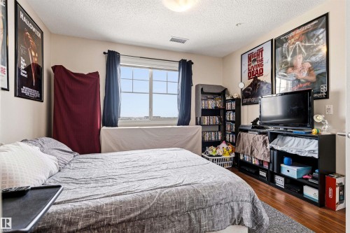 2302 4 Augustine Crescent, Sherwood Park, AB - Indoor Photo Showing Bedroom