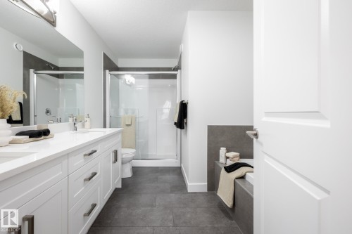 60 Lemon Close, Spruce Grove, AB - Indoor Photo Showing Bathroom