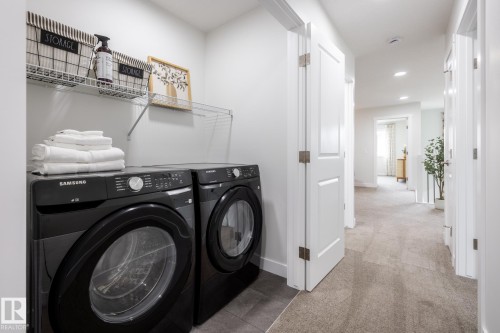 60 Lemon Close, Spruce Grove, AB - Indoor Photo Showing Laundry Room