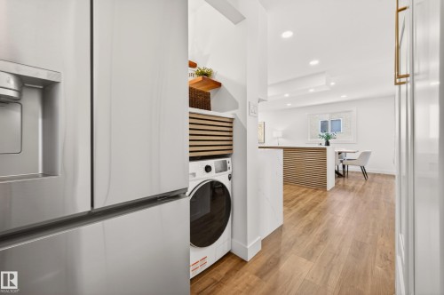 18312 91 Avenue, Edmonton, AB - Indoor Photo Showing Laundry Room