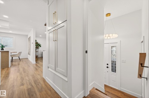 18312 91 Avenue, Edmonton, AB - Indoor Photo Showing Other Room