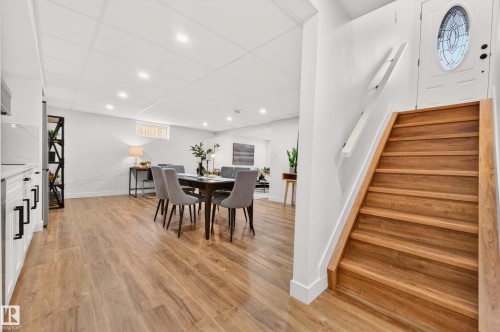 18312 91 Avenue, Edmonton, AB - Indoor