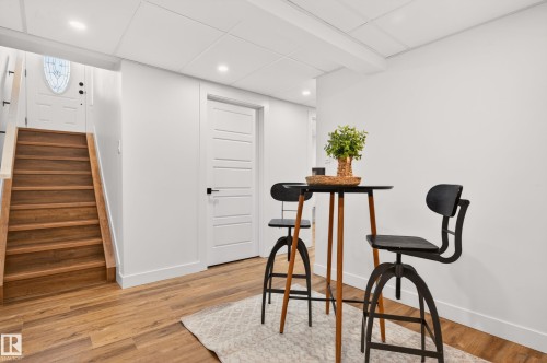 18312 91 Avenue, Edmonton, AB - Indoor Photo Showing Other Room