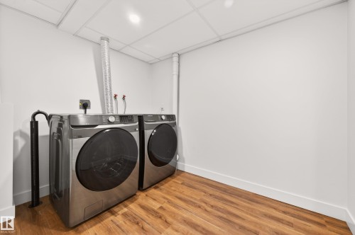 18312 91 Avenue, Edmonton, AB - Indoor Photo Showing Laundry Room