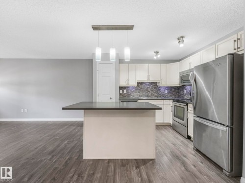 29 4029 Orchards Drive, Edmonton, AB - Indoor Photo Showing Kitchen With Stainless Steel Kitchen With Upgraded Kitchen