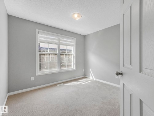 29 4029 Orchards Drive, Edmonton, AB - Indoor Photo Showing Other Room