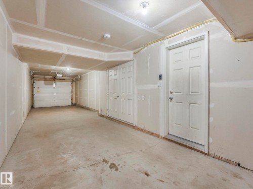 29 4029 Orchards Drive, Edmonton, AB - Indoor