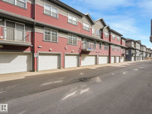 29 4029 Orchards Drive, Edmonton, AB - Outdoor