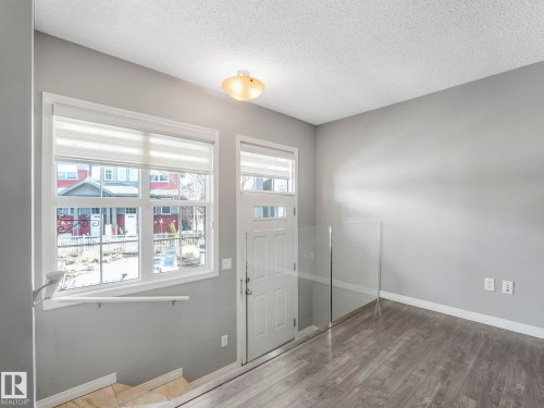 29 4029 Orchards Drive, Edmonton, AB - Indoor Photo Showing Other Room