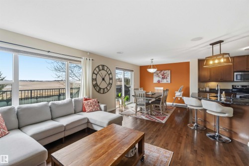 1247 Westerra Crescent, Stony Plain, AB - Indoor Photo Showing Living Room