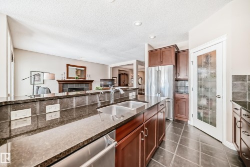 2326 Frezenberg Avenue, Edmonton, AB - Indoor Photo Showing Kitchen With Double Sink With Upgraded Kitchen