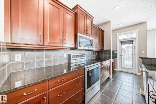 2326 Frezenberg Avenue, Edmonton, AB - Indoor Photo Showing Kitchen
