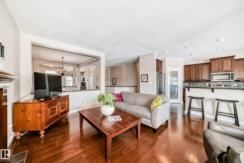 2326 Frezenberg Avenue, Edmonton, AB - Indoor Photo Showing Living Room