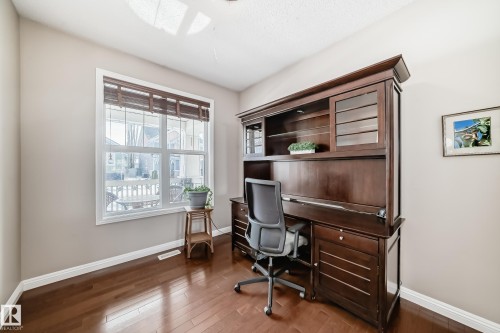 2326 Frezenberg Avenue, Edmonton, AB - Indoor Photo Showing Office