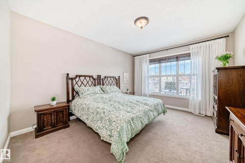 2326 Frezenberg Avenue, Edmonton, AB - Indoor Photo Showing Bedroom