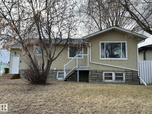 3902 53 Street  Wetaskiwin, AB T9A 1P4
